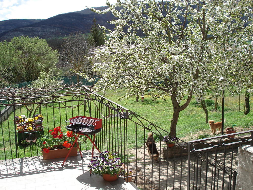Abruzzo Segreto Bed & Breakfast Navelli Exterior photo